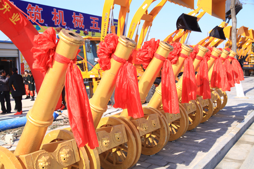 热烈庆祝(中国)科技公司盐城销售公司开业大吉